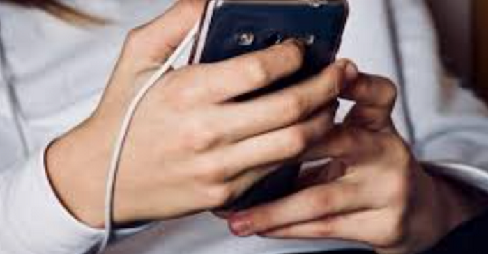 "Гниття мозку" від соцмереж: вчені пояснили небезпеку коротких відео та смартфонів